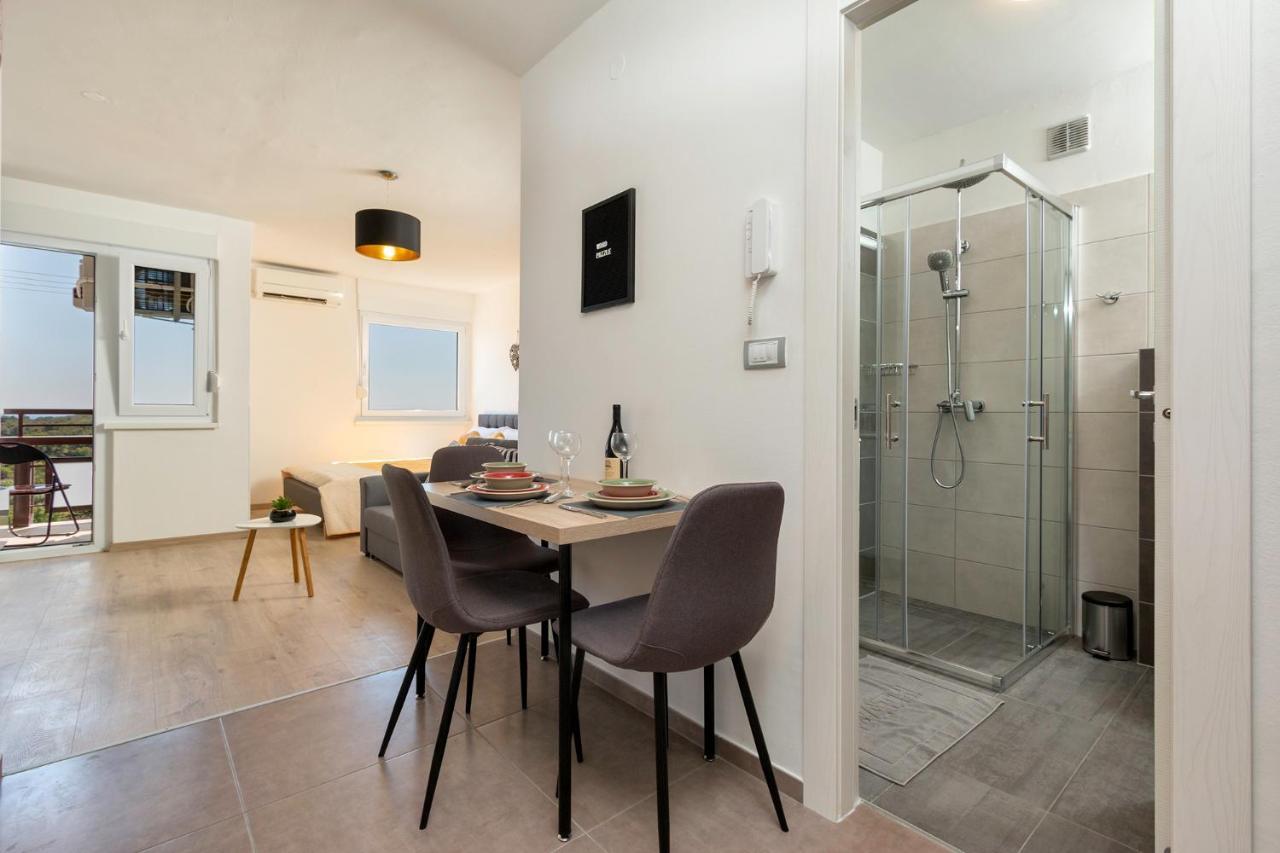 Apartman Vita Pula Luaran gambar
