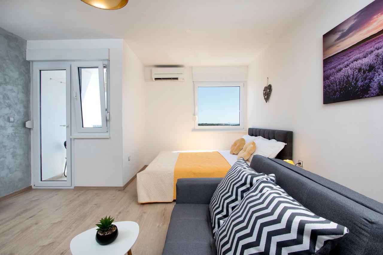 Apartman Vita Pula Luaran gambar